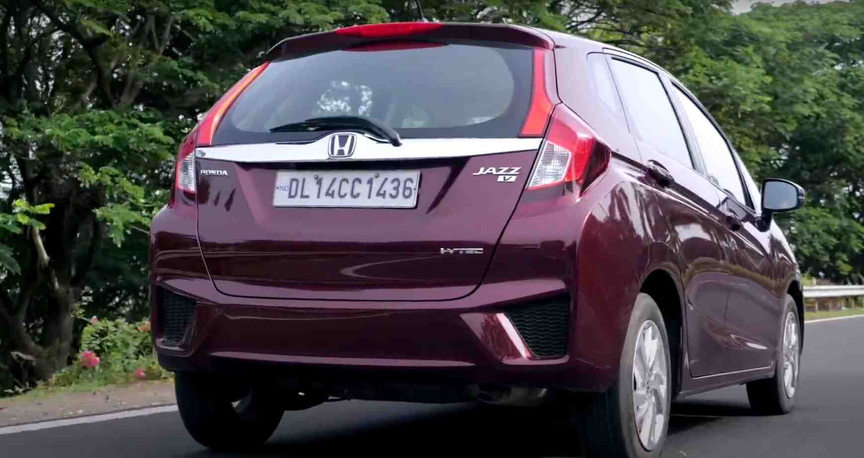 honda jazz car on rent in goa back view (1)