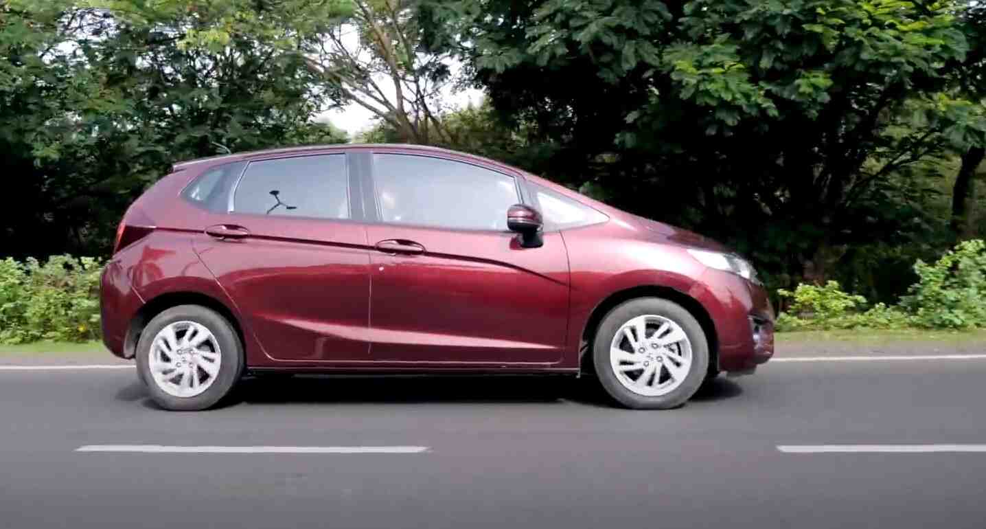 honda jazz car on rent in goa side view (1)